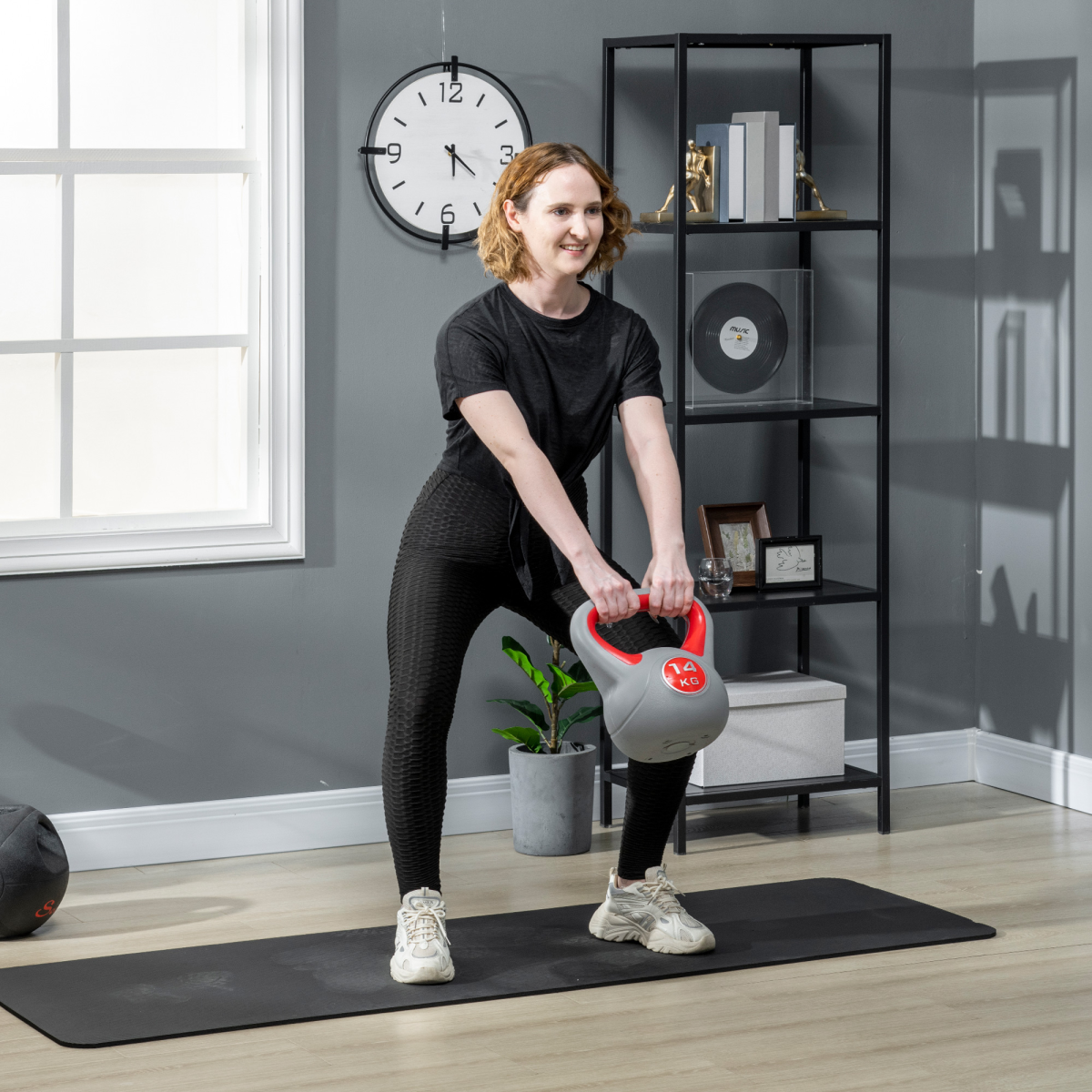 SPORTNOW 14kg Kettle Bell with Handle for Home Gym, Red and Grey