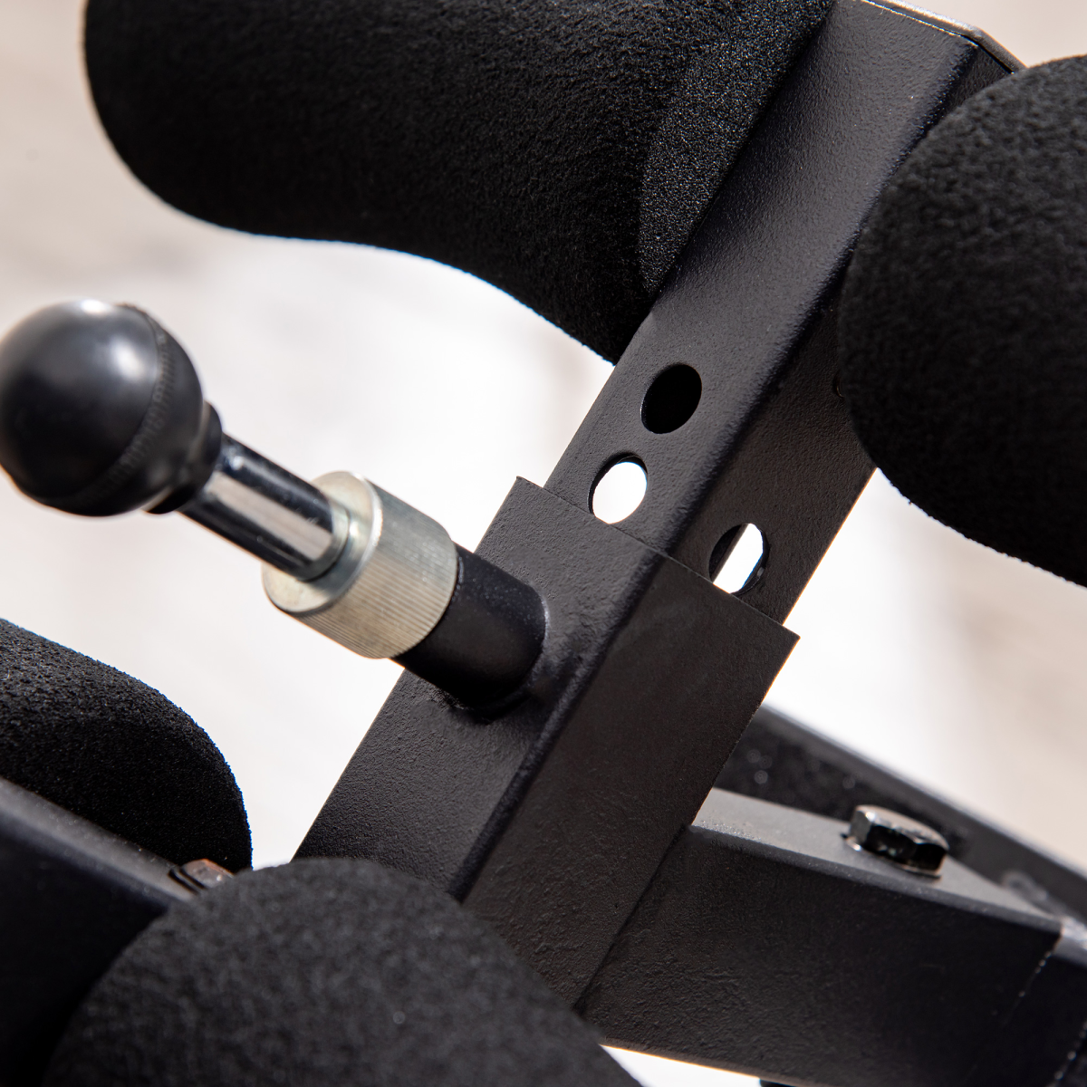 HOMCOM Foldable Gravity Inversion Table – Adjustable Fitness Bench with Soft Ankle Cushions, Black/Blue