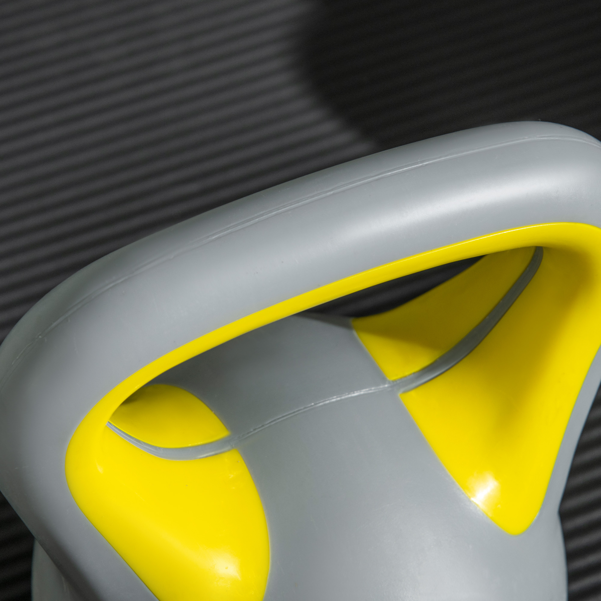 SPORTNOW 4kg Kettlebell: Elevate Your Home Workouts in Yellow & Grey! - All Round Fitness