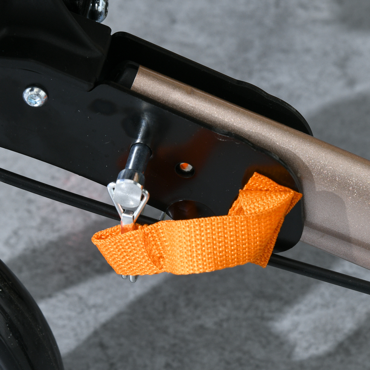 HOMCOM 4 Wheel Rollator Walker with Seat, Adjustable Mobility Walker with Bag, Gold Frame